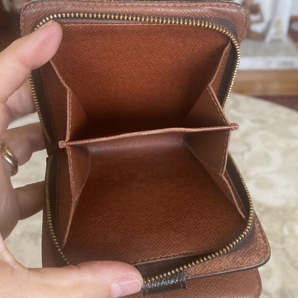 Louis Vuitton Monogram Compact Zip Bifold Wallet Authentic - Picture 14 of 17